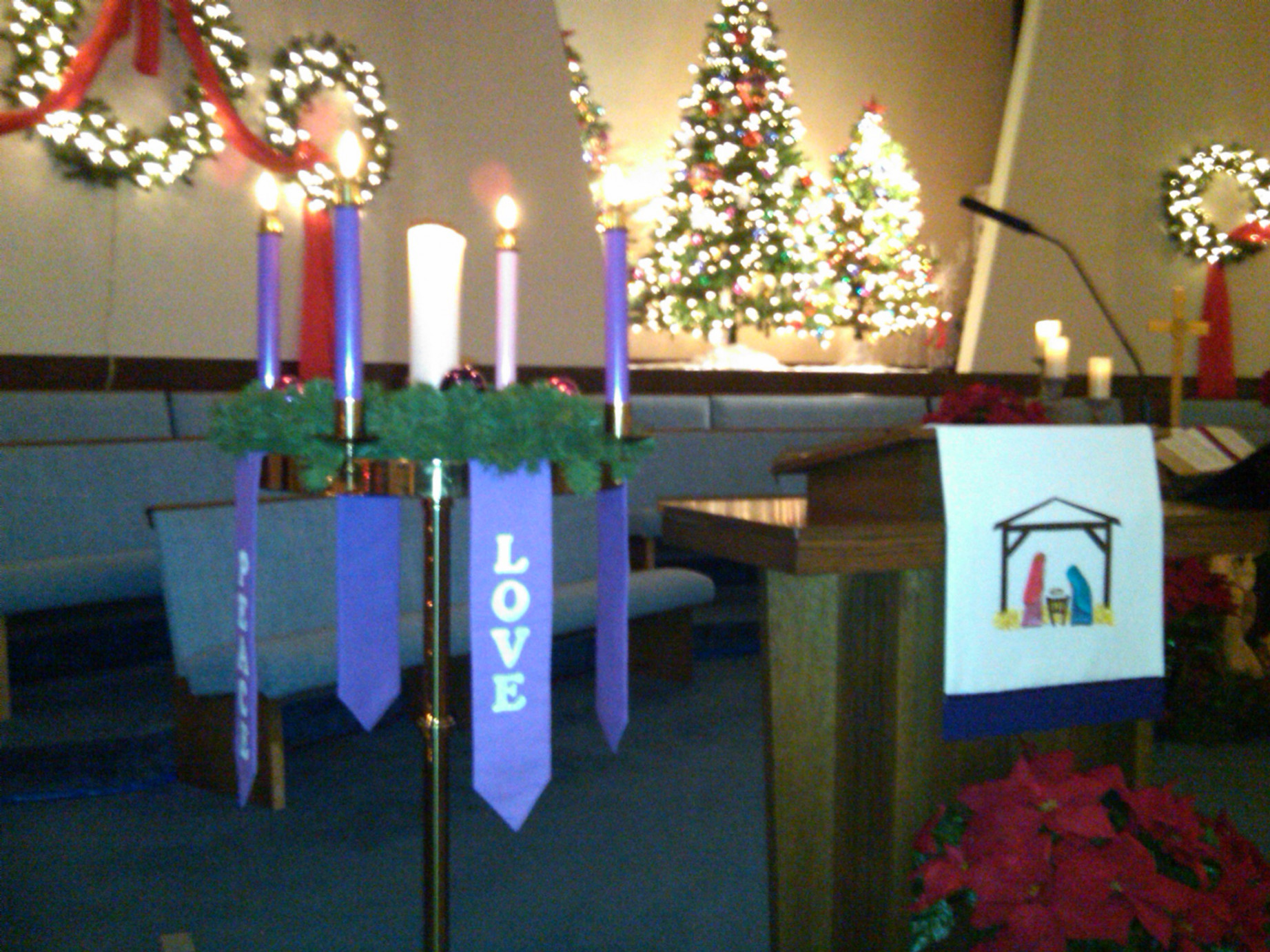 File:Advent Wreath on Christmas Eve (Broadway United Methodist