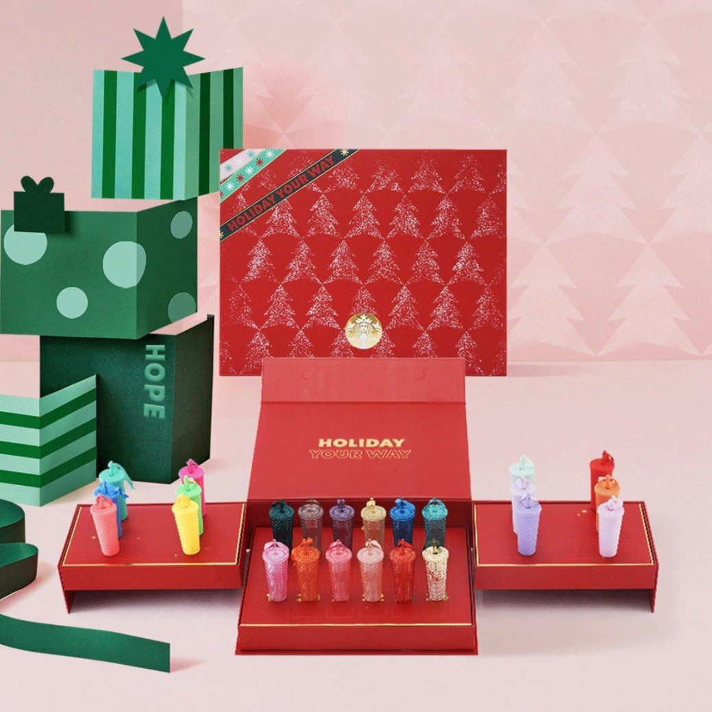 The Holiday -Keychain Advent Calendar Gift Box Set(Limited)